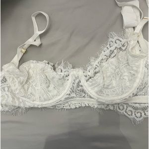 Lace bra